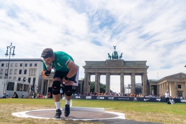 David Storl (SC DHfK Leipzig e.V.) beim Kugelstossen waehrend der deutschen Leichtathletik-Meisterschaften auf dem Pariser Platz am 24.06.2022 in Berlin